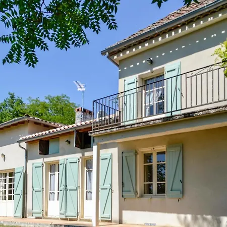 3 Bedroom Cozy In Lacapelette