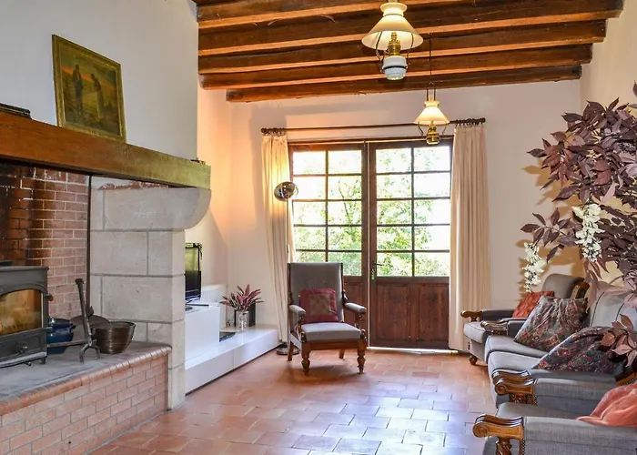 Beautiful In Lacapelette 別荘 *